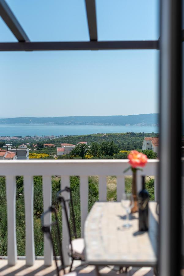Apartments Dobrila Kaštel Novi Kültér fotó