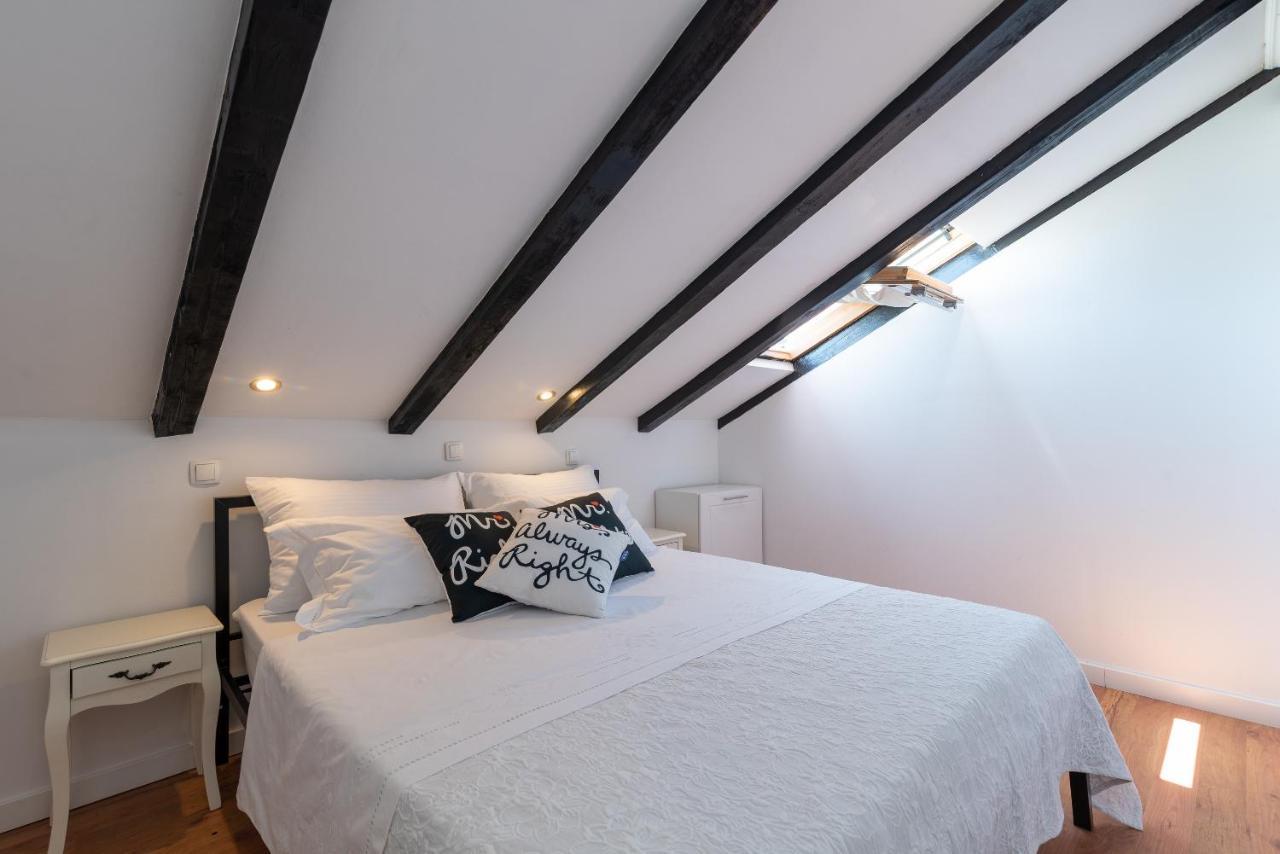 Apartments Dobrila Kaštel Novi Kültér fotó